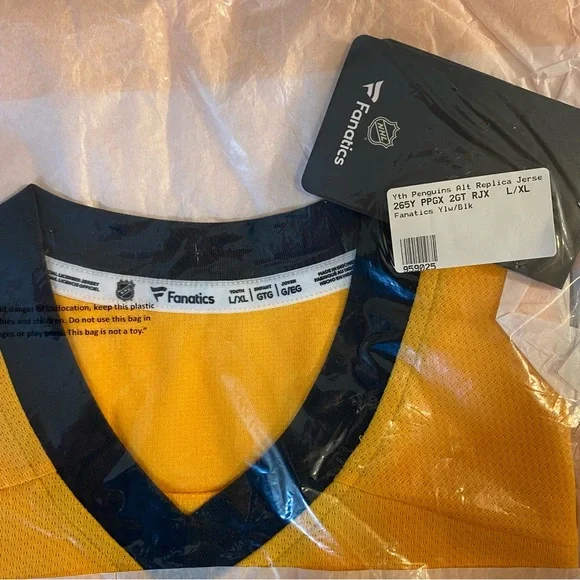 Fanatics Youth L/XL Pittsburgh Penguins Alternate Replica Jersey Yellow NHL New - Picture 3 of 4